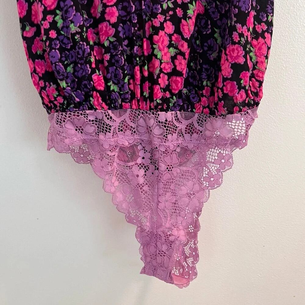 Free People Intimately Black Floral Bare it All Bodysuit Size M - Picture 8 of 10
